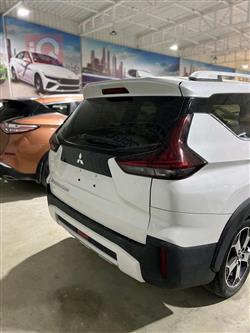 میتسوبیشی ئێکسپاندەر کرۆس